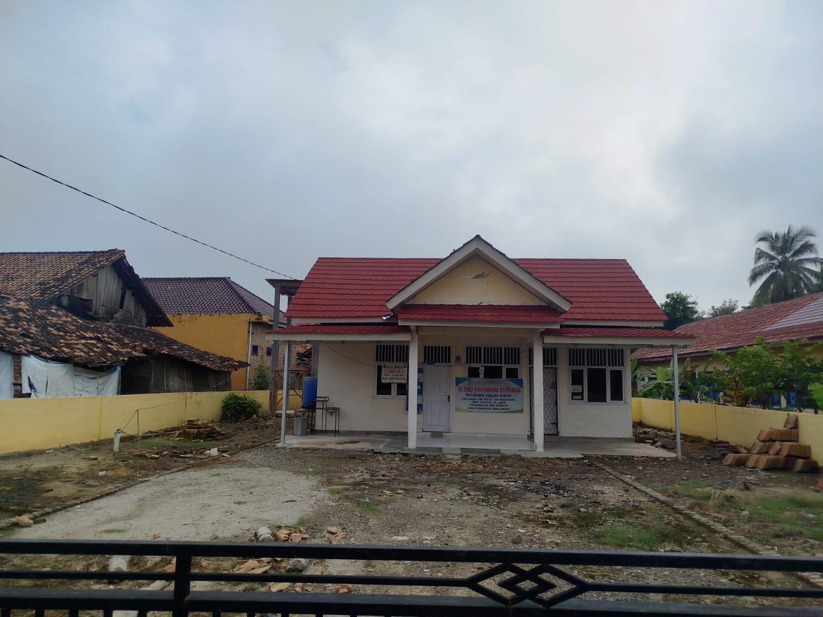 GEDUNG TEMPAT PELAYANAN POSYANDU CEMPAKA 